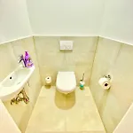 Steiner Residences