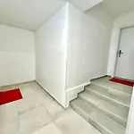 Steiner Residences