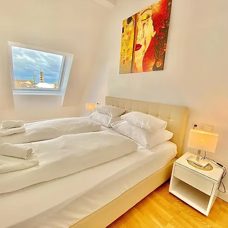 Lägenhet Steiner Residences Modling