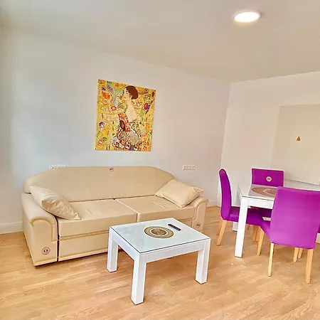 Steiner Residences Apartment *