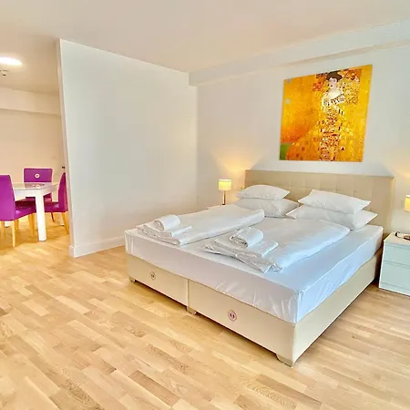 Steiner Residences