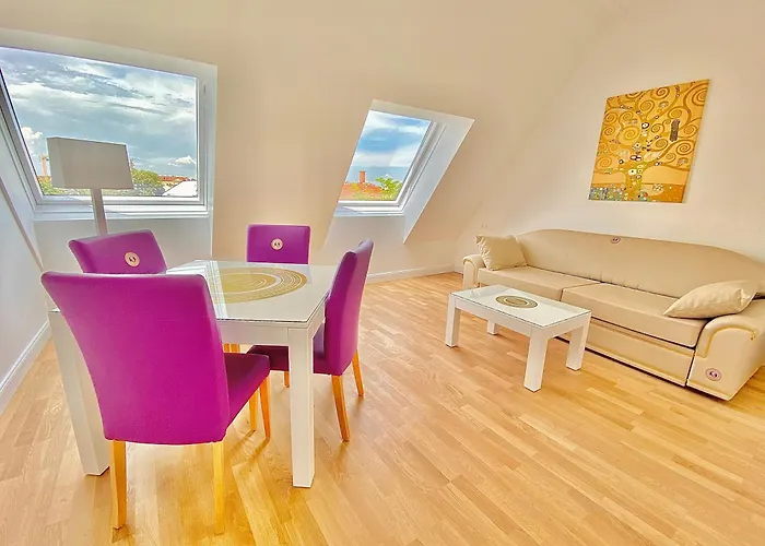 Apartment Steiner Residences