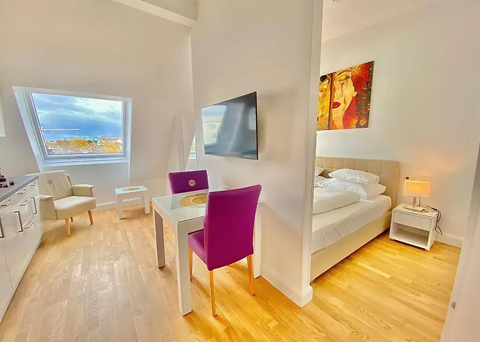 Apartment Steiner Residences