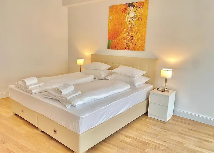 Apartment Steiner Residences